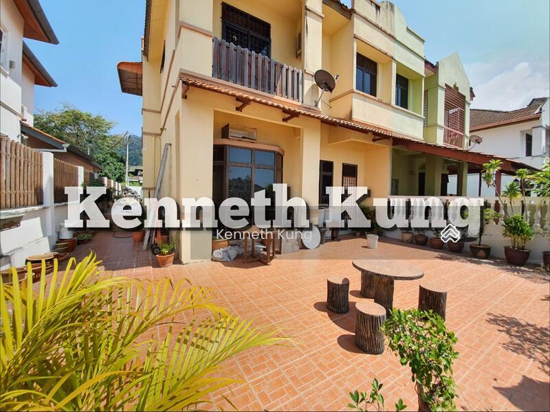 Lilitan Sungai Emas Batu Ferringhi Double Storey Semi D - 1