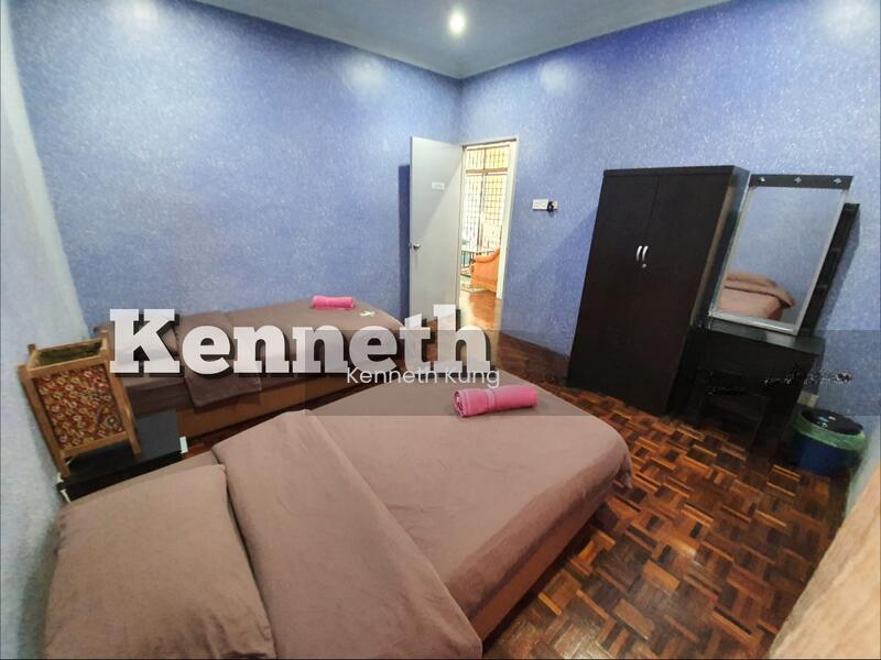 Lilitan Sungai Emas Batu Ferringhi Double Storey Semi D - 4