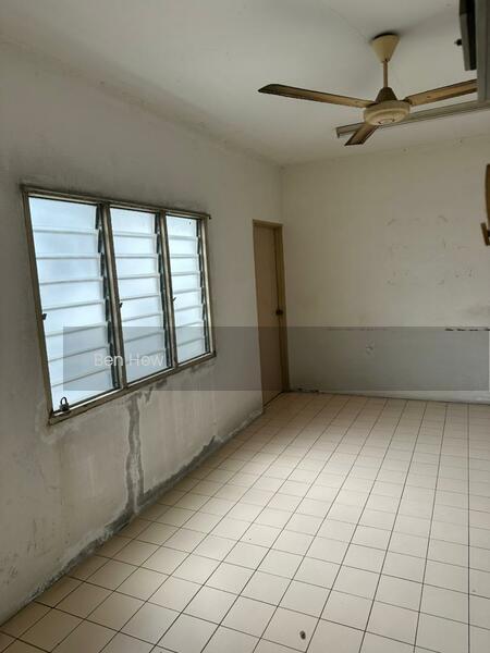 Pangsapuri Pelangi - 5