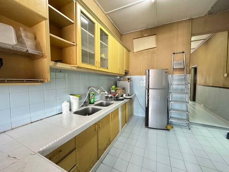 Taman Johor Jaya - 3