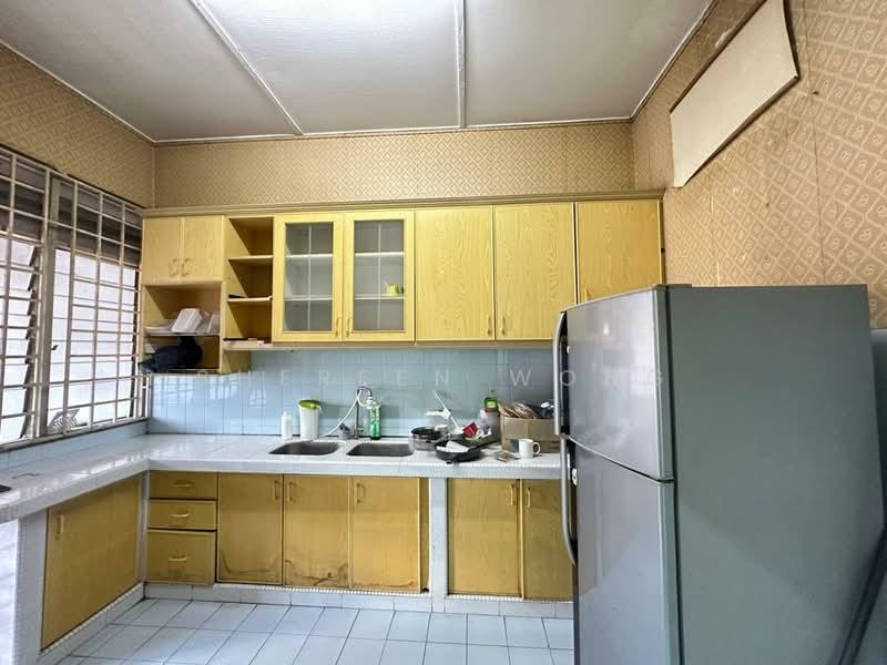 Taman Johor Jaya - 4