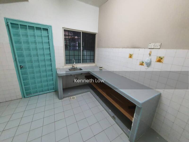 Kampung Baru Balakong 1storey Bungalow House - 3