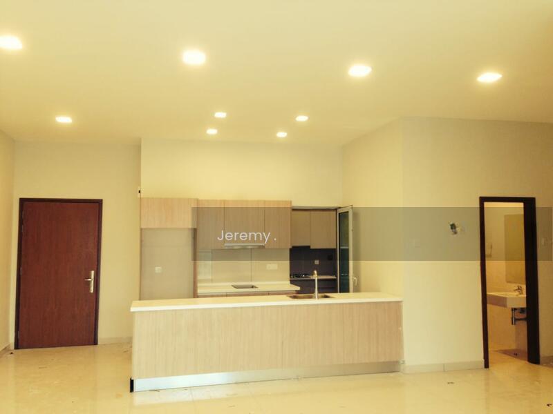 Sri Putramas III / Royal Regent - 4