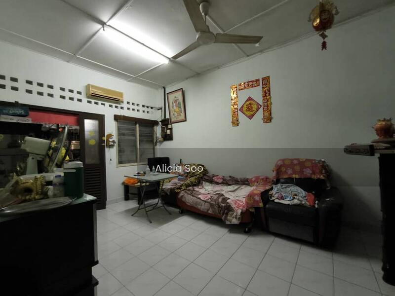 Terrace house at Kepong Baru - 1