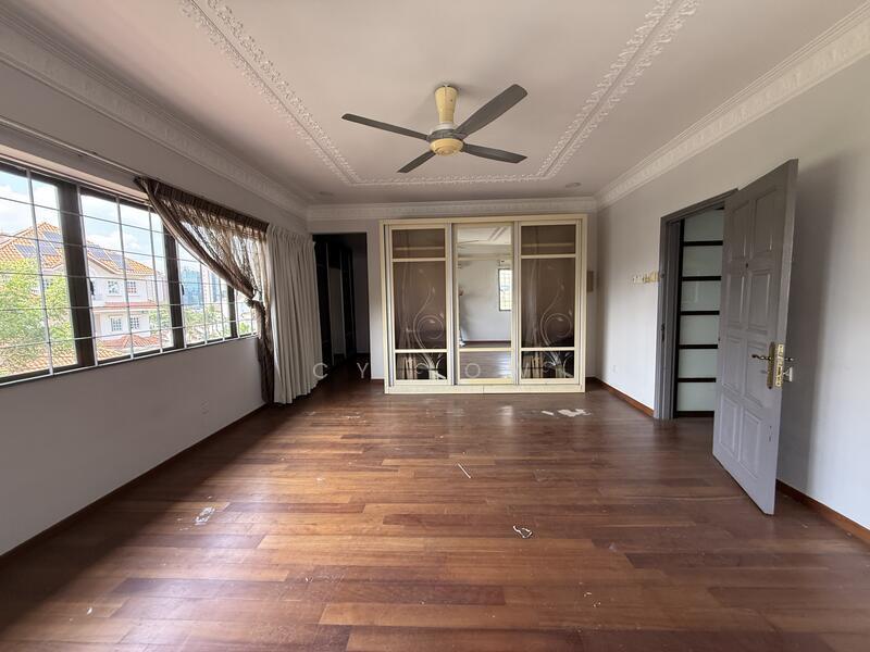 Taman Desa 2 Storey Bangalow Landed For Sale, Super Big Land, Taman Danau Desa - 5