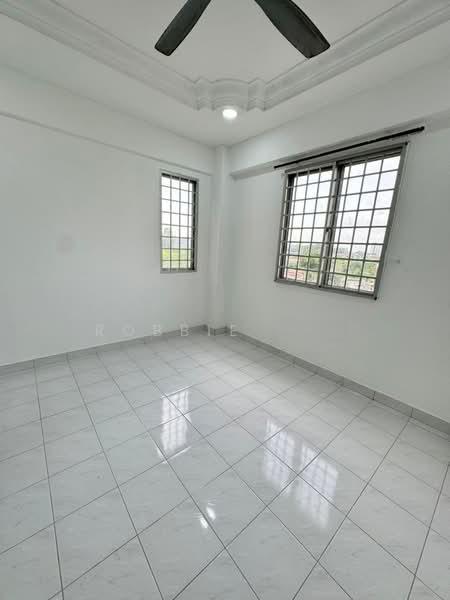 Pangsapuri Persiaran Tanjung - 5