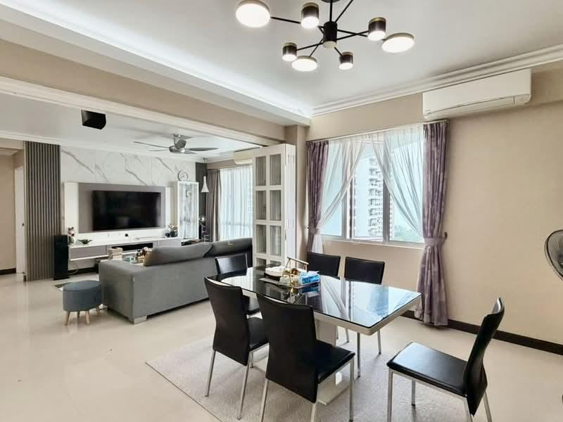 Straits Regency - 3