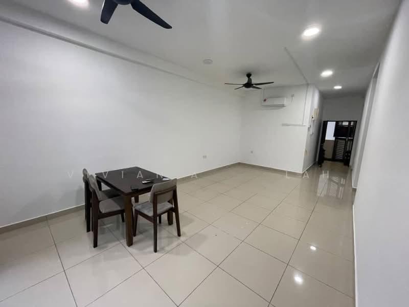 M Condominium @ Larkin - 5