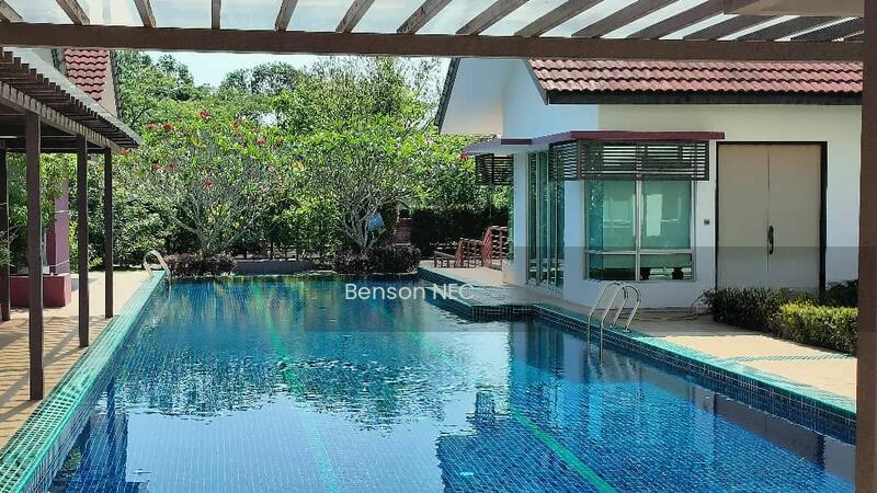 Bungalow at Leisure Farm - 1