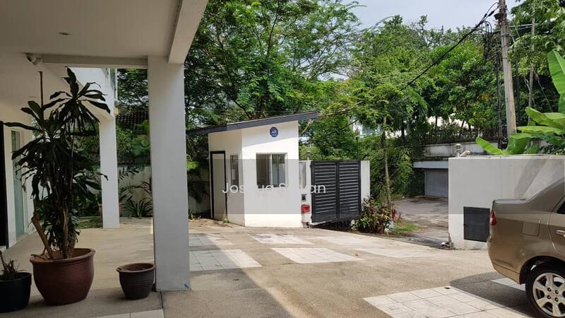2.5 Storey Bungalow Below Market Value at Damansara Heights - 2