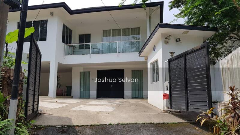 2.5 Storey Bungalow Below Market Value at Damansara Heights - 1