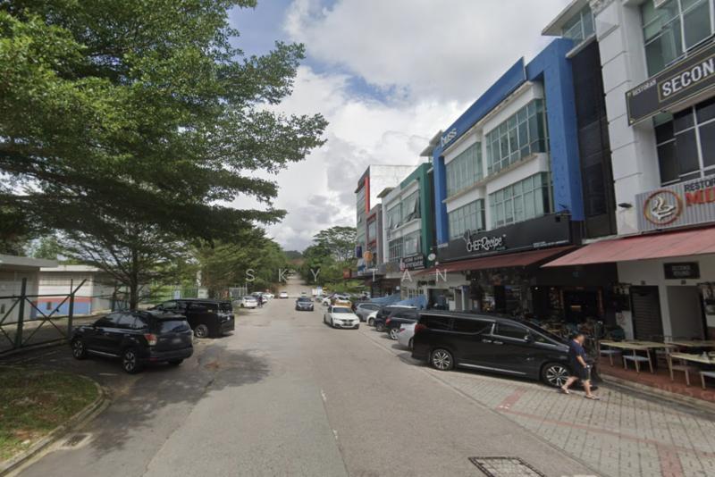 Austin Heights 8/x Taman Mount Austin 3 Storey Shoplot 24x70 - 1