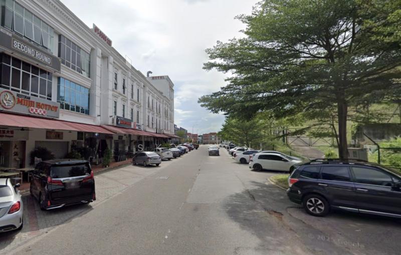 Austin Heights 8/x Taman Mount Austin 3 Storey Shoplot 24x70 - 4