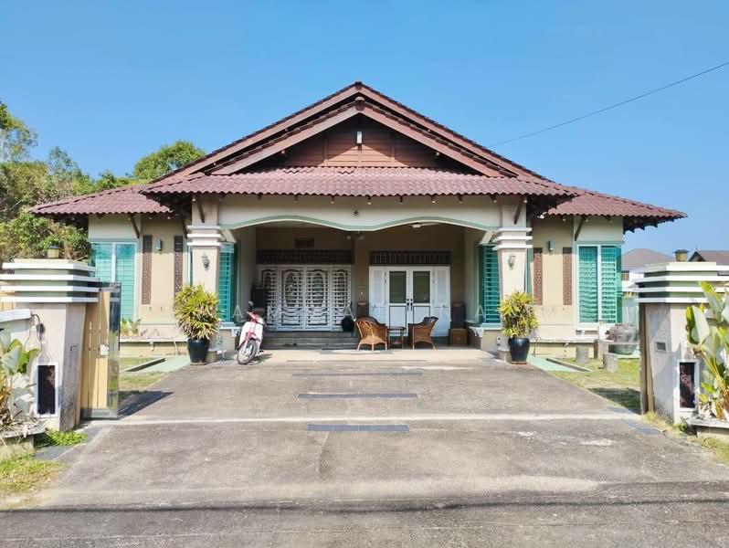 Gong Pasir, Dungun - 1