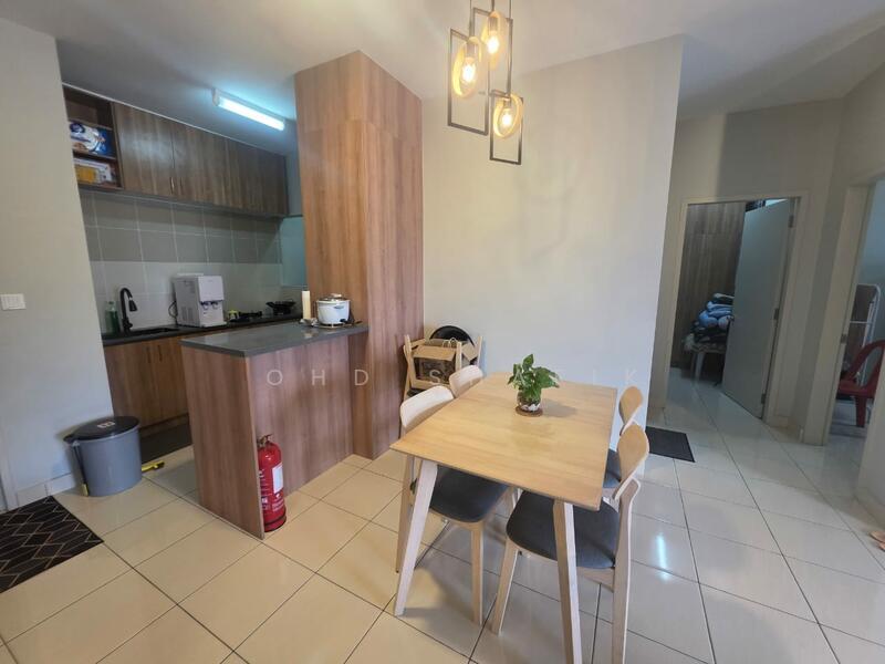 Alanis Residence - 4