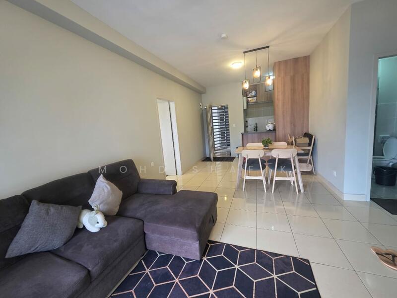 Alanis Residence - 2