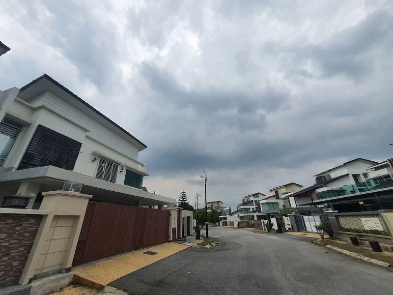 Lake Valley Avenue 4 - 2