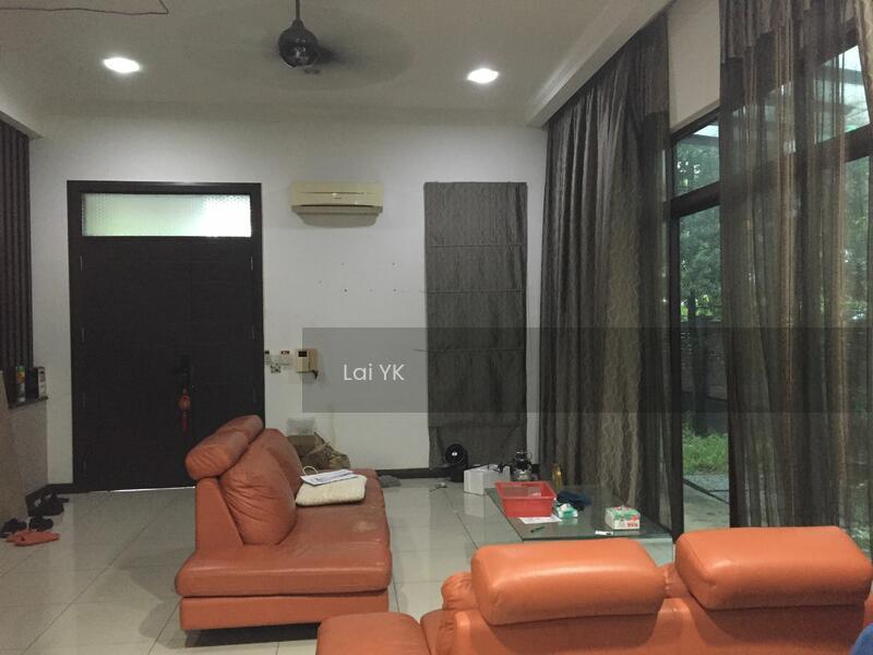 Semi-D house at USJ - 1