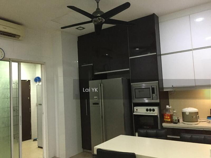 Semi-D house at USJ - 3