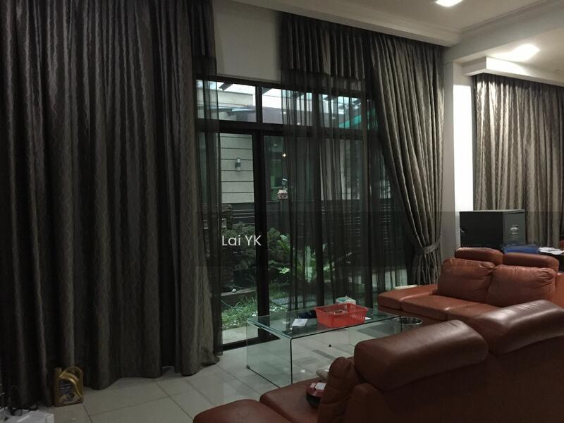 Semi-D house at USJ - 2