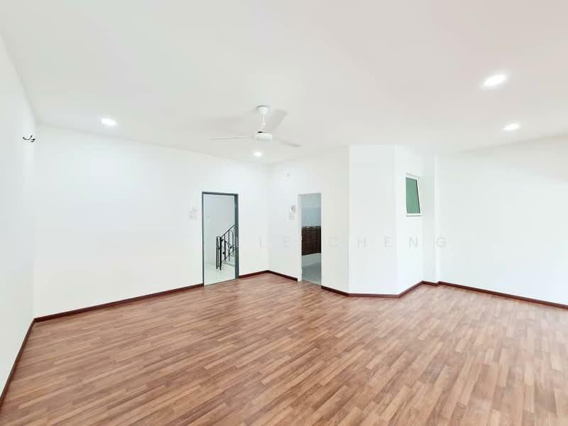 Panorama Lapangan Perdana - 3