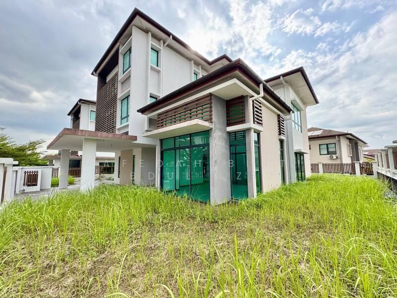 Amber Bungalow Jalan Nova U5/95 Laman Permai Subang Bestari - 1