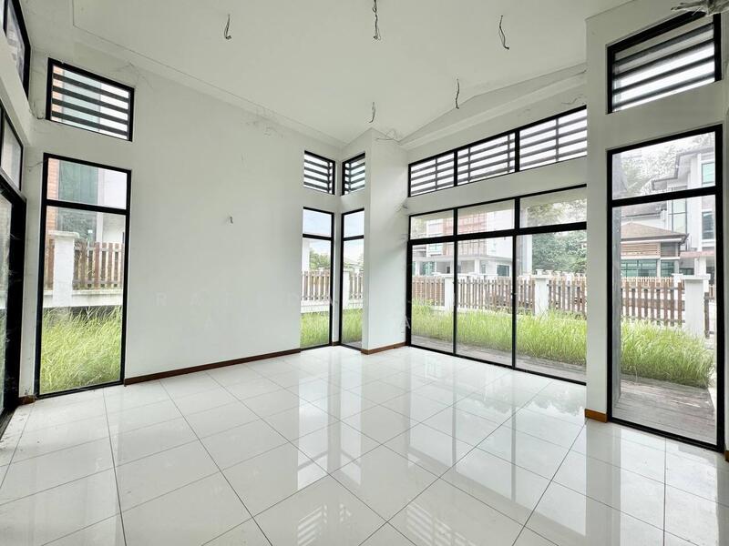 Amber Bungalow Jalan Nova U5/95 Laman Permai Subang Bestari - 4