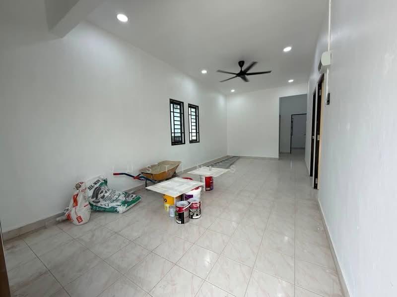 Jalan Anggerik Johor Jaya Single Storey - 1