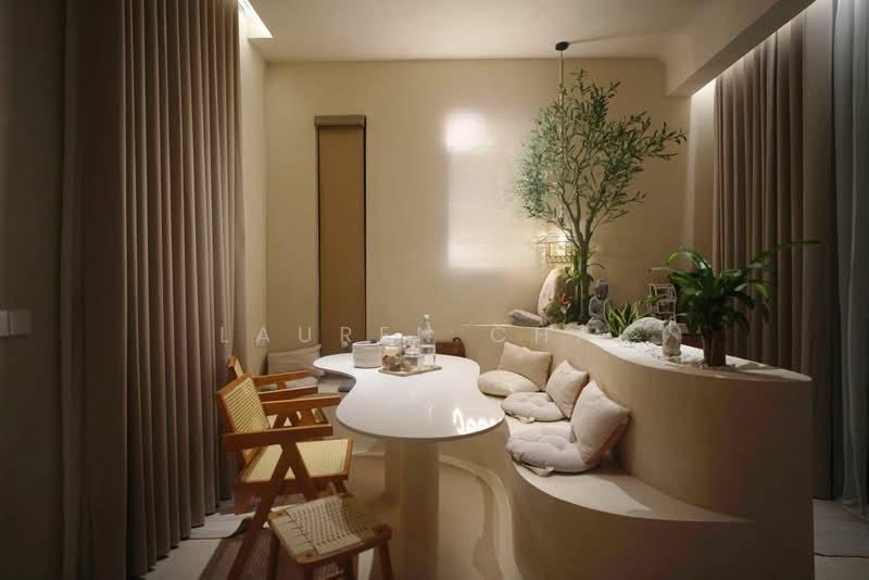 Avira Medini Iskandar - 3