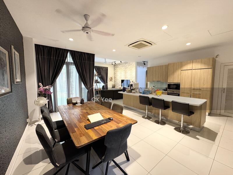 SENJA Private Residences - 1
