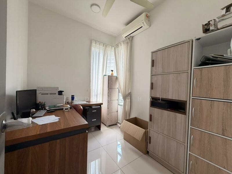 Infiniti 3 Residences - 3