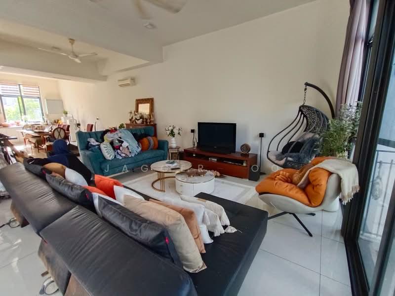 16 Quartz @ Melawati - 3