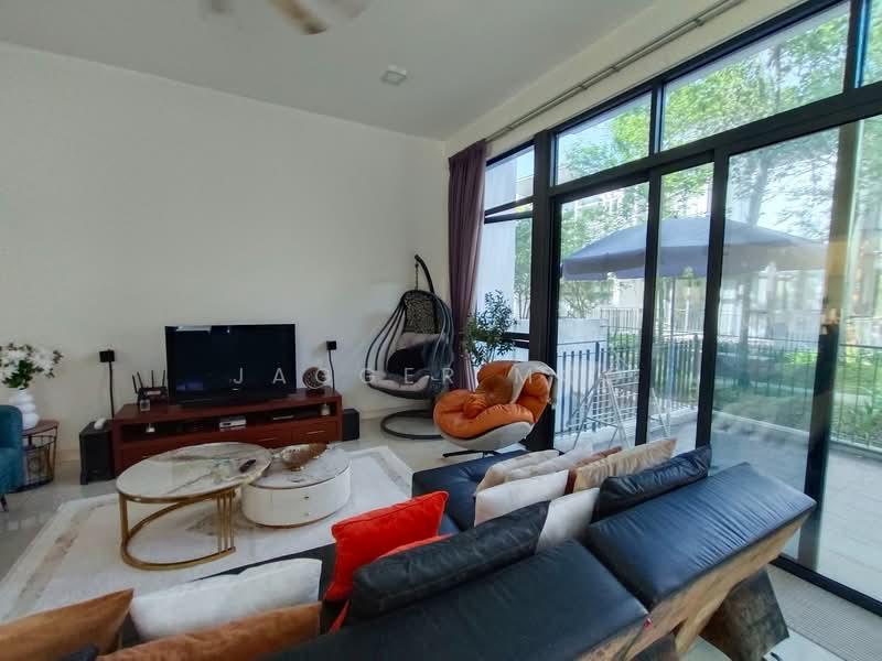 16 Quartz @ Melawati - 1