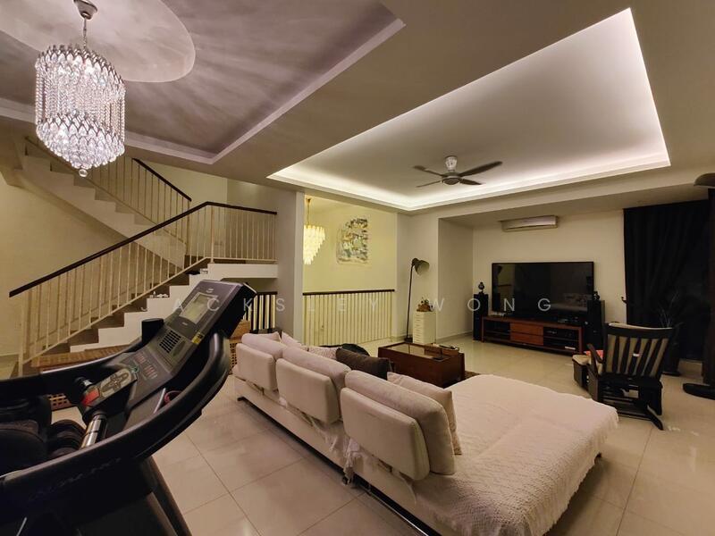 Sejati Hill Villa - 1