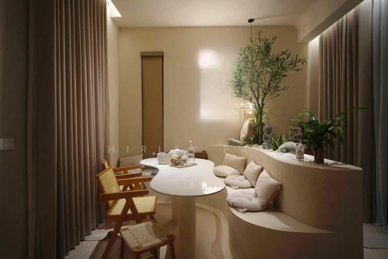 Avira Medini Iskandar - 5