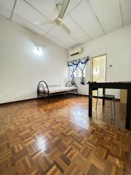 Pusat Bandar Puchong - 4