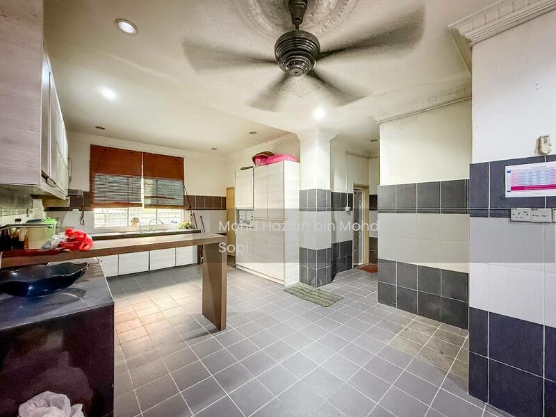 Taman Bukit Subang - 4