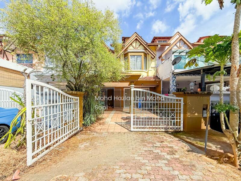 Taman Bukit Subang - 1