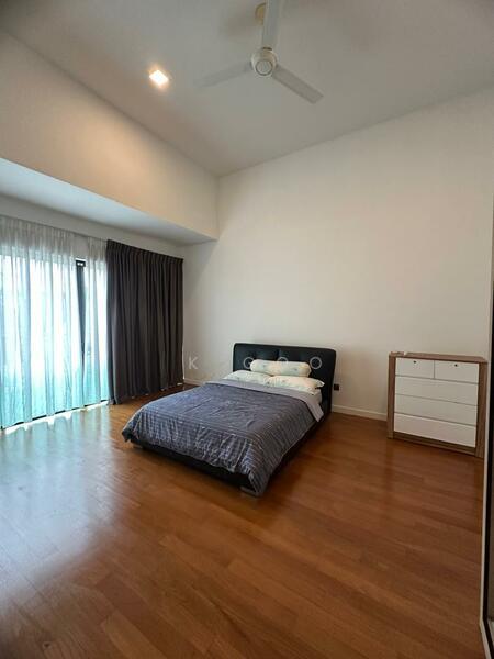 Noble Park Grand Pool Villas East Ledang - 2