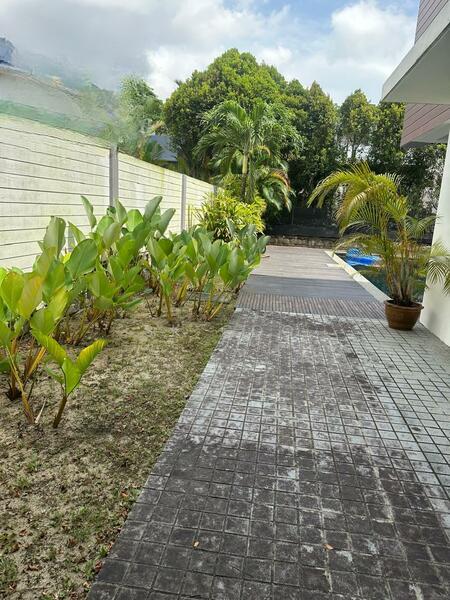 Noble Park Grand Pool Villas East Ledang - 3