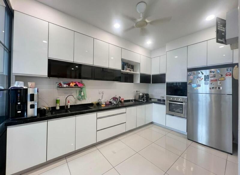 Raffles Residence 199 - 2