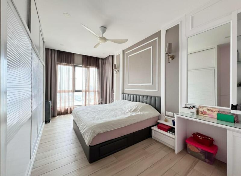 Raffles Residence 199 - 3