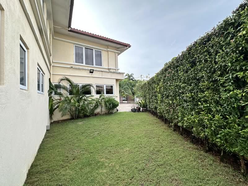 Taman Tun Dr Ismail TTDI - 3