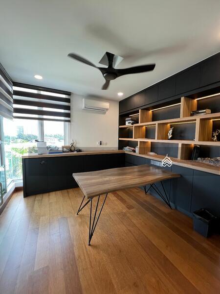 Bungalow at USJ Heights - 2