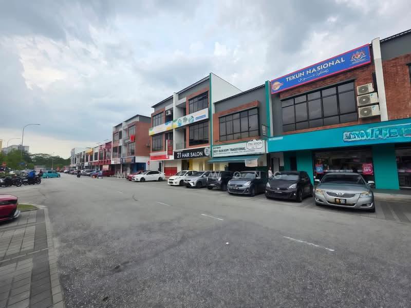 68 Avenue Gelang Patah - 4