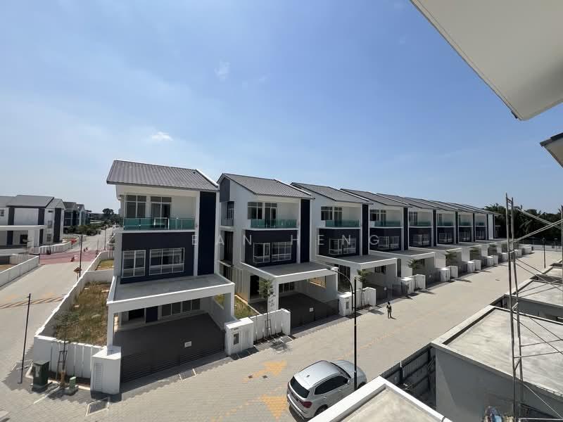 TAMAN LEMBAH PERMAI - 1