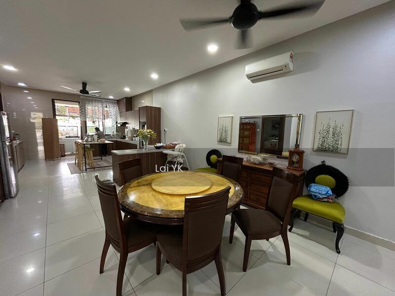 Terrace house at Temasya Glenmarie - 5