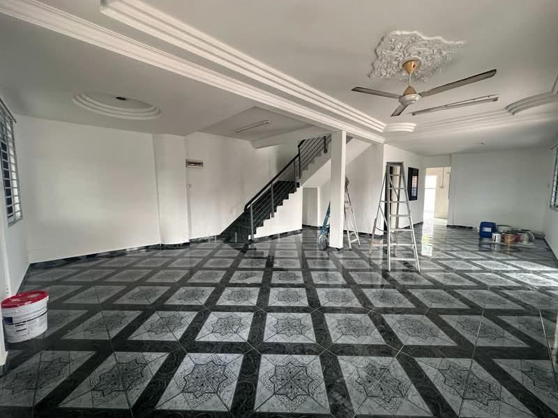 Taman Desa Harmoni Molek - 2