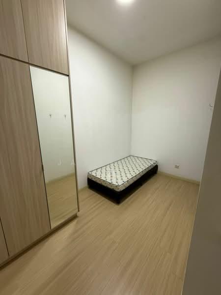 Lakeville Residence - 4