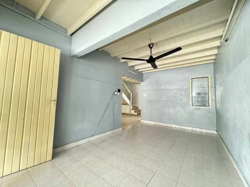 BAYAN BARU LANDED - DOUBLE STOREY TERRACE - 1